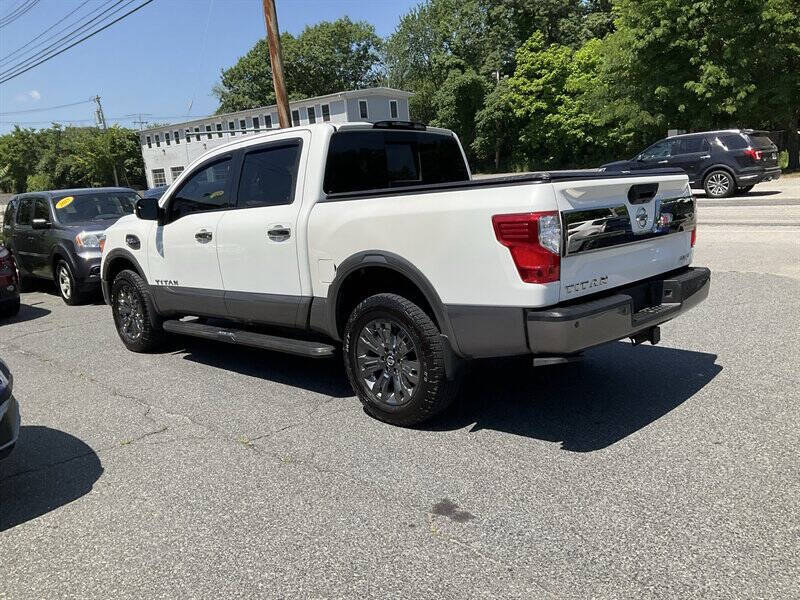 2017 Nissan Titan Platinum Reserve