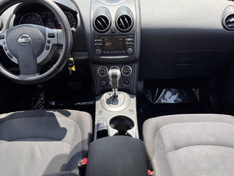2012 Nissan Rogue S