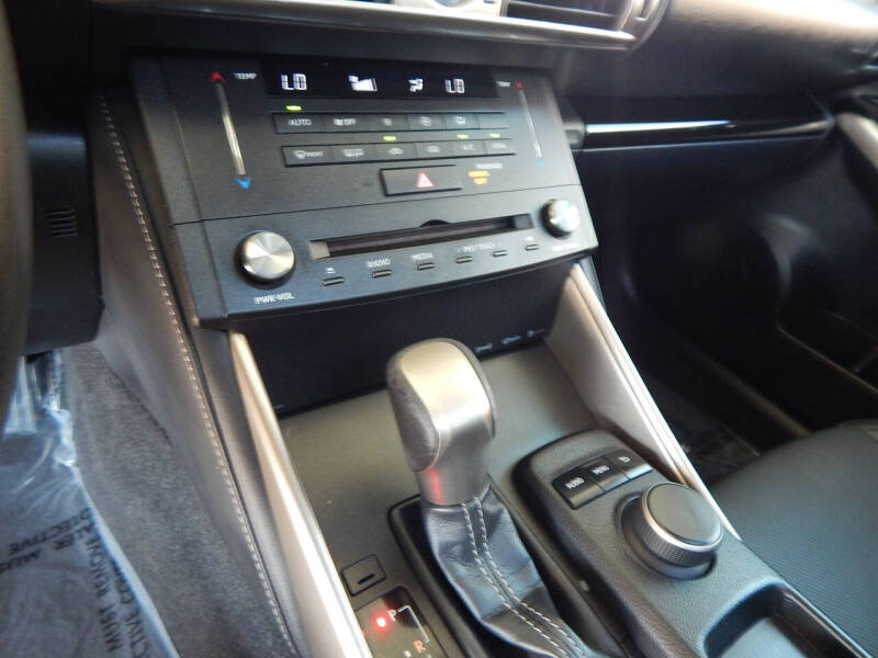 2015 Lexus IS 250