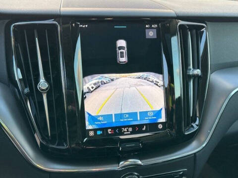 2025 Volvo XC60 T8 Core Dark Theme