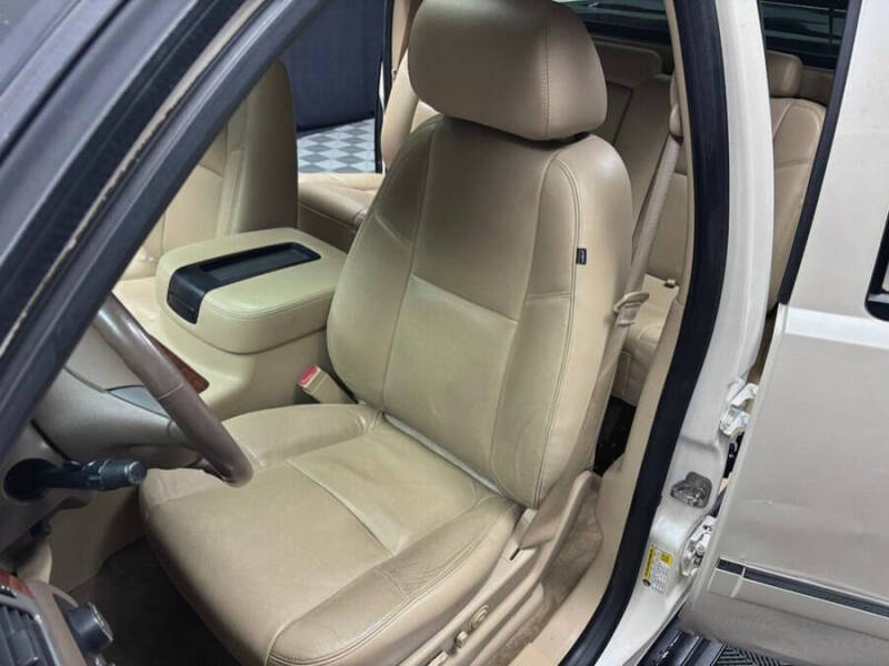 2013 Chevrolet Avalanche LTZ Black Diamond