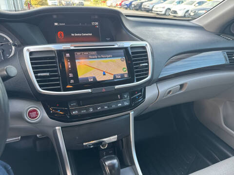 2017 Honda Accord EX-L w/Navi w/Honda Sensing