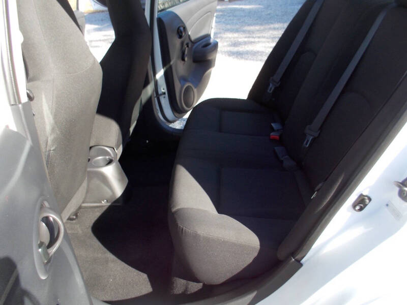 2016 Nissan Versa 1.6 S