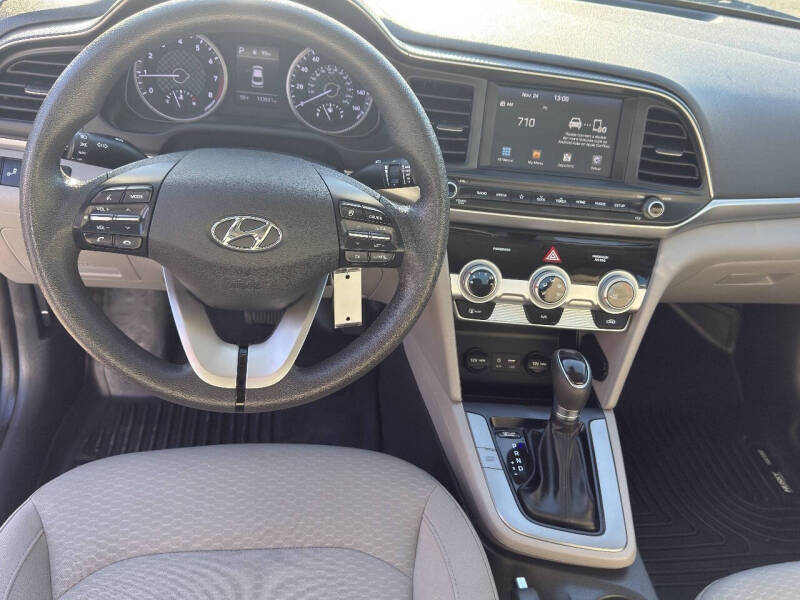 2019 Hyundai Elantra SEL