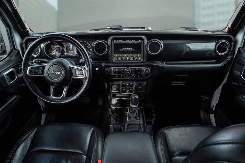 2020 Jeep Wrangler Unlimited Sahara Altitude