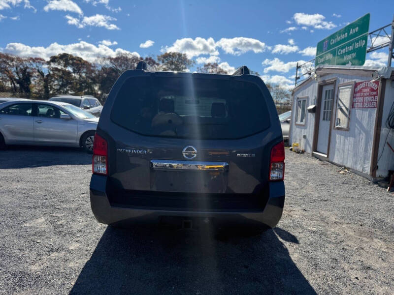 2011 Nissan Pathfinder Silver Edition
