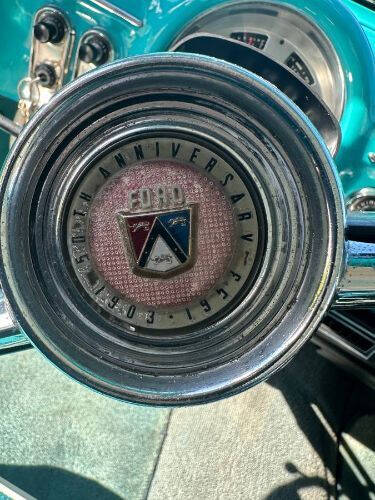 1953 Ford Crestline