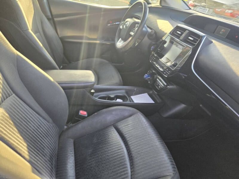 2017 Toyota Prius One