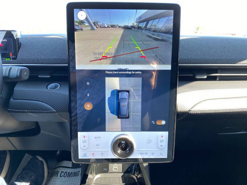 2025 Ford Mustang Mach-E Premium