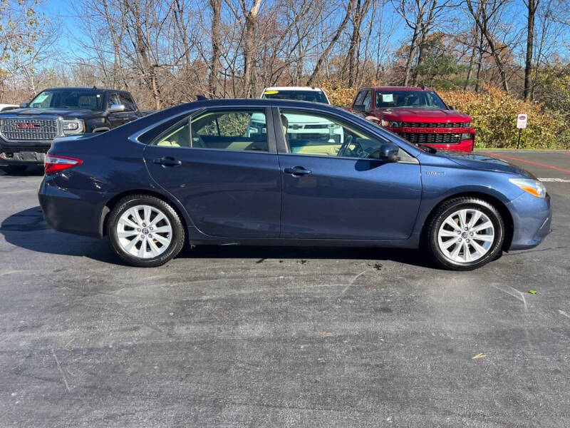 2015 Toyota Camry Hybrid