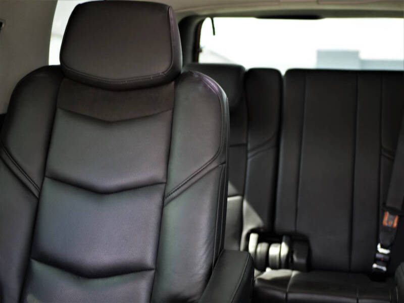 2020 Cadillac Escalade Premium Luxury