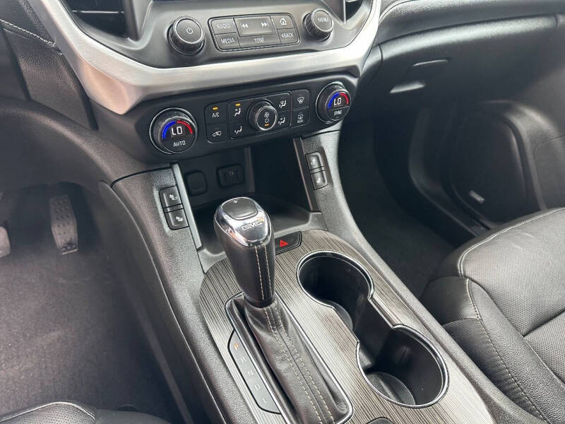 2017 GMC Acadia SLT-1