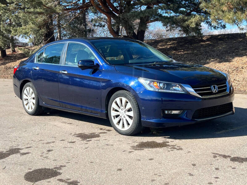 2015 Honda Accord for sale at DIRECT AUTO SALES in Loretto MN