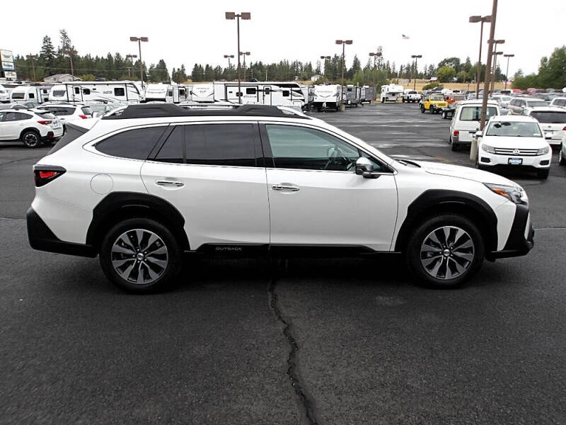 2023 Subaru Outback Touring