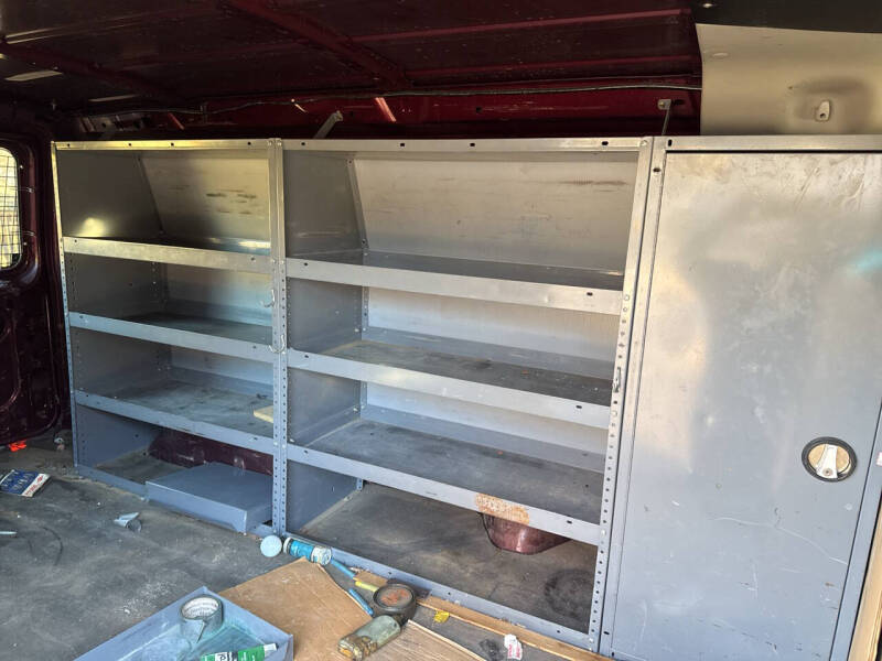 2005 Ford E-Series E-250