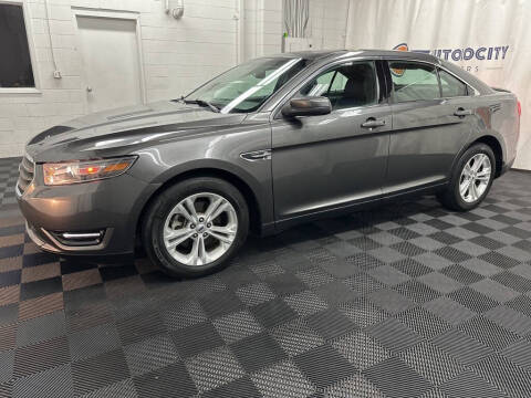 2018 Ford Taurus SEL