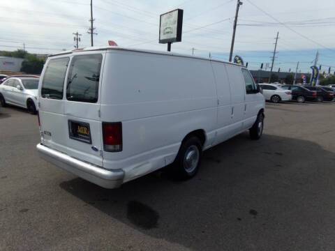 1995 Ford E-250 XL
