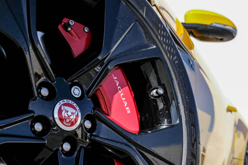 2021 Jaguar F-TYPE P300