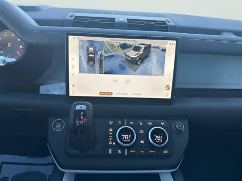 2025 Land Rover Defender 110 P500 X-Dynamic SE