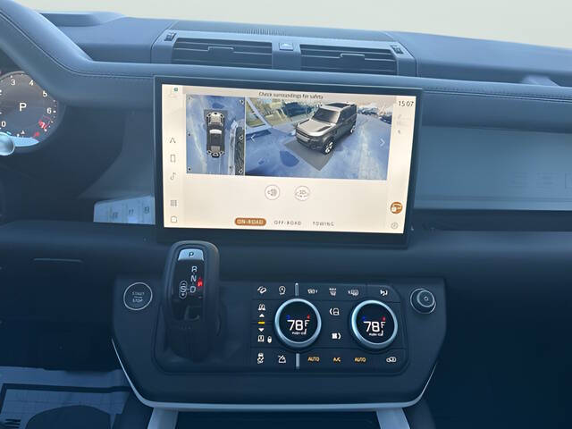 2025 Land Rover Defender 110 P500 X-Dynamic SE