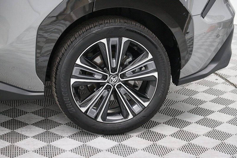 2024 Toyota bZ4X Limited