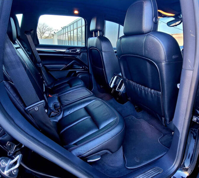2016 Porsche Cayenne