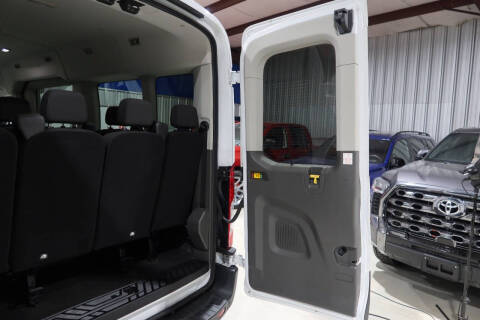 2022 Ford Transit 350 XLT
