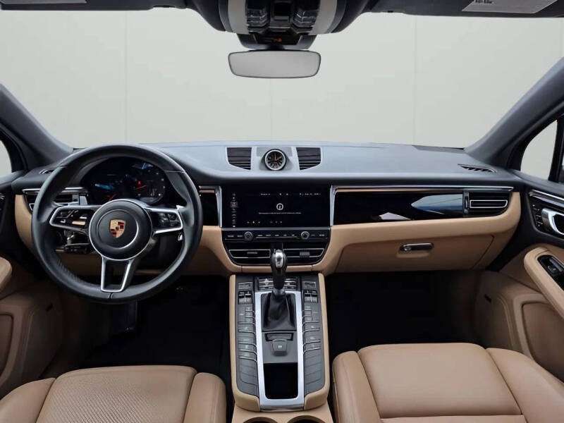 2020 Porsche Macan