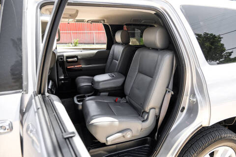 2017 Toyota Sequoia Platinum