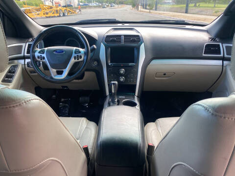 2011 Ford Explorer XLT