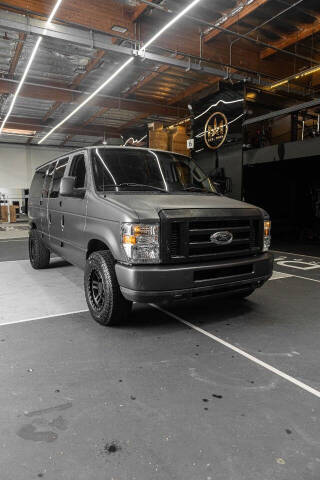 2010 Ford E-Series E-350 SD XLT