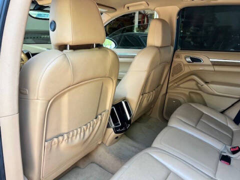 2011 Porsche Cayenne