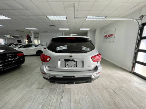 2019 Nissan Pathfinder SV