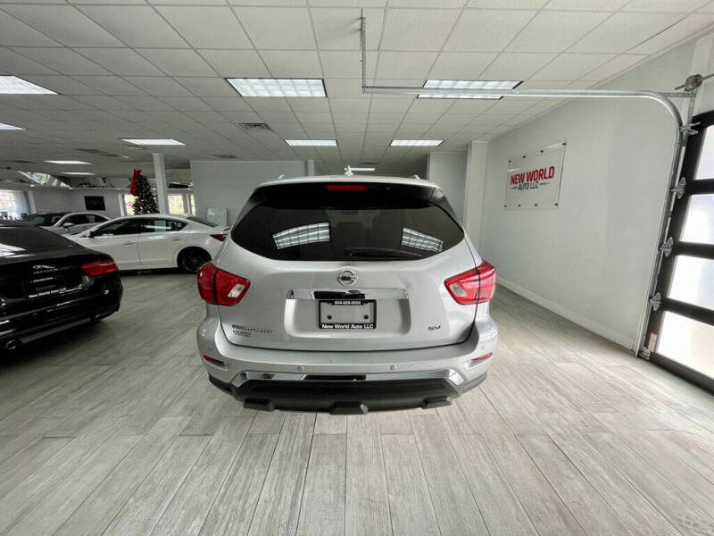 2019 Nissan Pathfinder SV