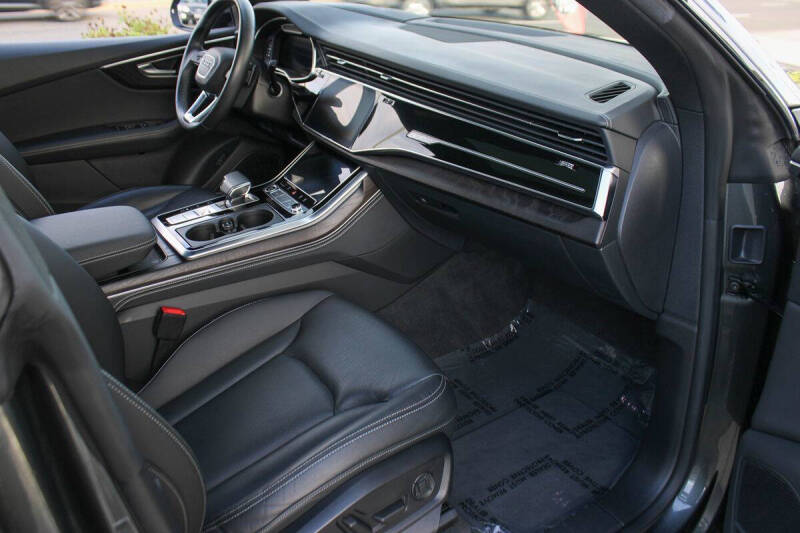 2021 Audi Q8 quattro Prestige 55 TFSI