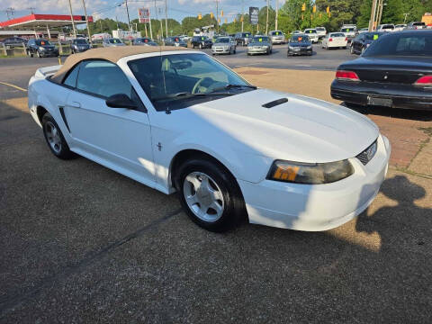 2000 Ford Mustang