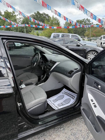 2017 Hyundai Accent SE