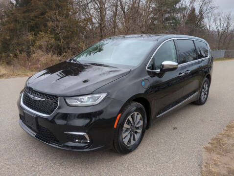 2023 Chrysler Pacifica Plug-In Hybrid Limited