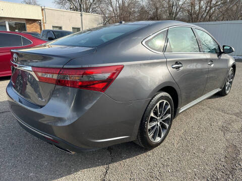 2018 Toyota Avalon XLE
