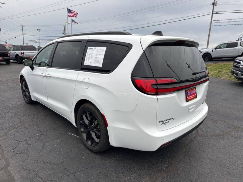 2025 Chrysler Pacifica Limited
