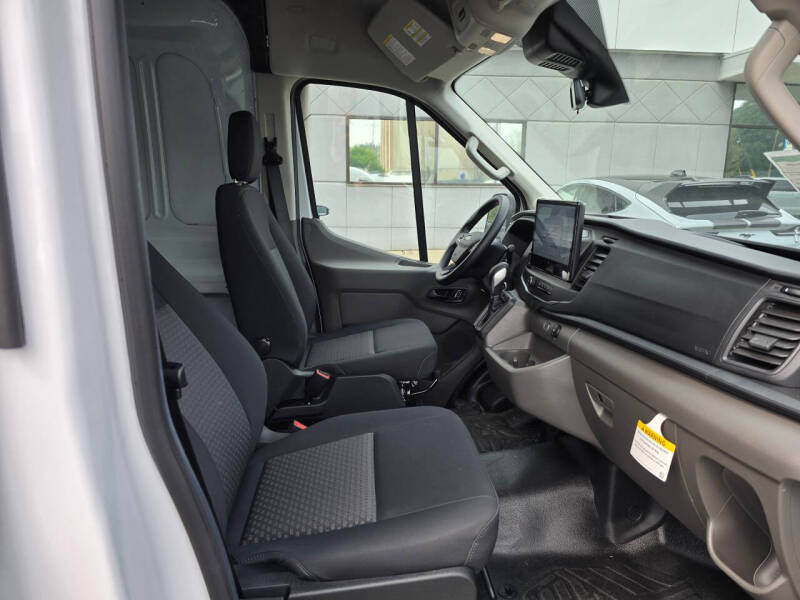 2026 Ford Transit 250
