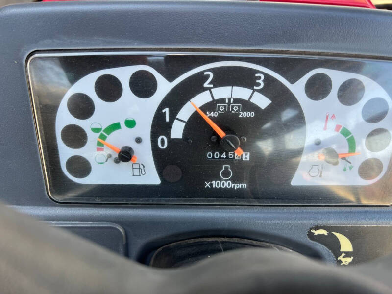 2022 Mahindra 26XLT