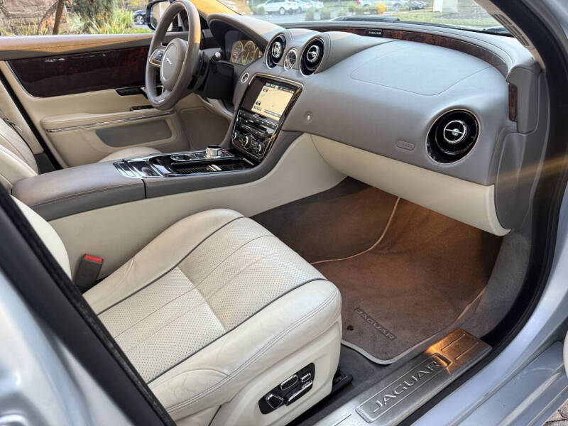 2014 Jaguar XJL Portfolio