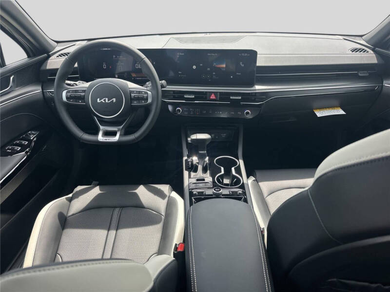 2026 Kia K5