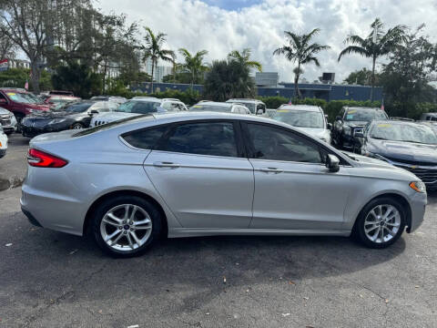 2019 Ford Fusion Hybrid SE