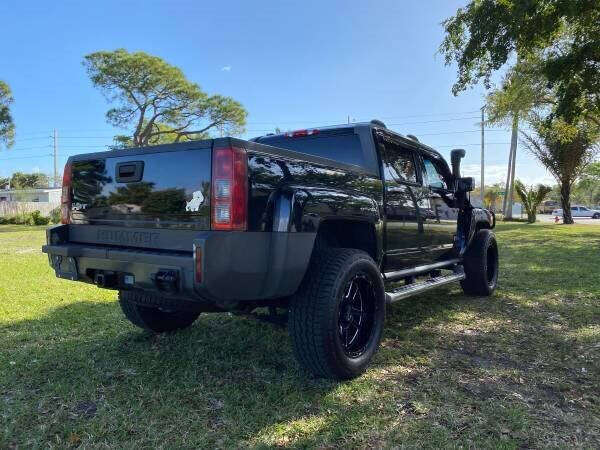 2009 HUMMER H3T Luxury