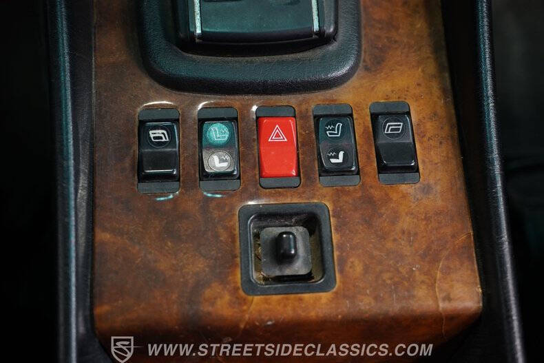 1984 Mercedes-Benz 500-Class