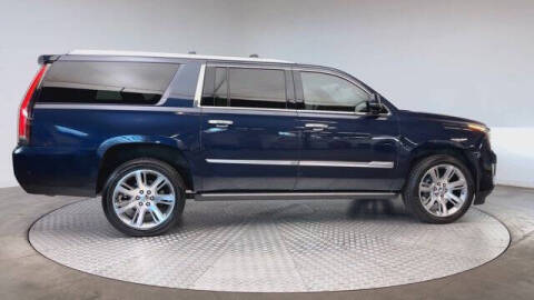2017 Cadillac Escalade ESV Premium Luxury
