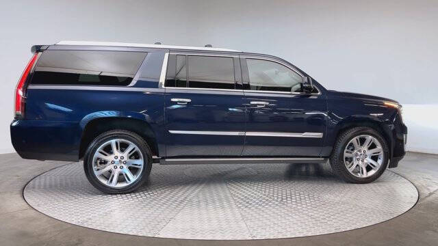 2017 Cadillac Escalade ESV Premium Luxury