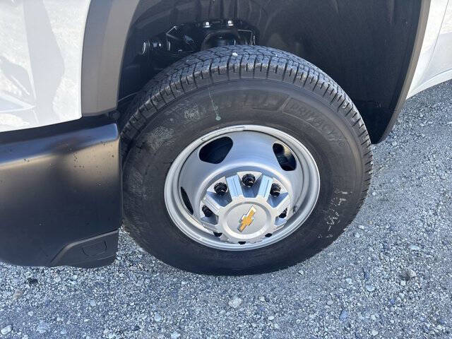 2026 Chevrolet Silverado 3500HD CC Work Truck